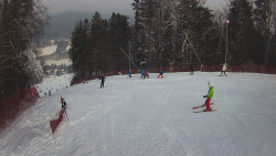 Prostřední část sjezdovky a snowpark