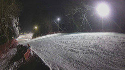 Prostřední část sjezdovky a snowpark