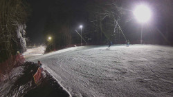 Prostřední část sjezdovky a snowpark