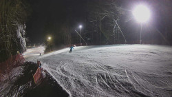 Prostřední část sjezdovky a snowpark