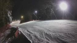 Prostřední část sjezdovky a snowpark