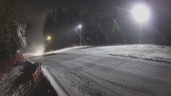 Prostřední část sjezdovky a snowpark