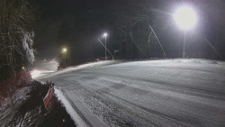 Prostřední část sjezdovky a snowpark