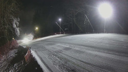 Prostřední část sjezdovky a snowpark