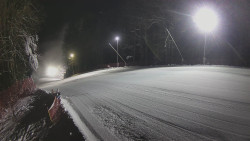 Prostřední část sjezdovky a snowpark