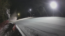 Prostřední část sjezdovky a snowpark