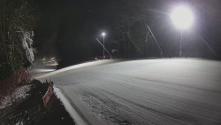 Prostřední část sjezdovky a snowpark