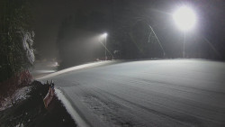 Prostřední část sjezdovky a snowpark