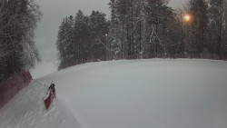 Prostřední část sjezdovky a snowpark