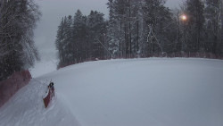Prostřední část sjezdovky a snowpark