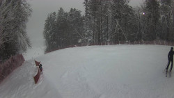 Prostřední část sjezdovky a snowpark