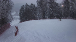 Prostřední část sjezdovky a snowpark