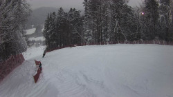 Prostřední část sjezdovky a snowpark