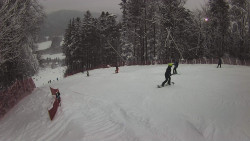 Prostřední část sjezdovky a snowpark