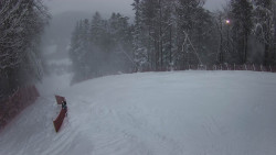 Prostřední část sjezdovky a snowpark