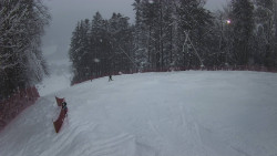 Prostřední část sjezdovky a snowpark