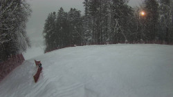 Prostřední část sjezdovky a snowpark