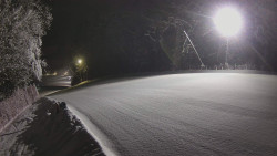 Prostřední část sjezdovky a snowpark