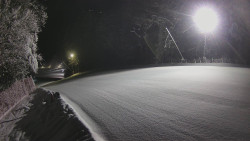 Prostřední část sjezdovky a snowpark