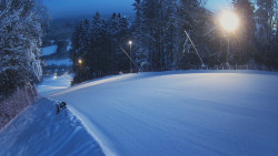Prostřední část sjezdovky a snowpark