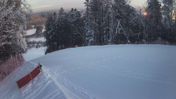 Prostřední část sjezdovky a snowpark