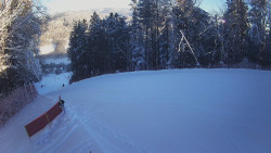 Prostřední část sjezdovky a snowpark