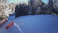 Prostřední část sjezdovky a snowpark