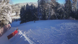 Prostřední část sjezdovky a snowpark