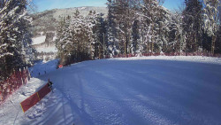 Prostřední část sjezdovky a snowpark