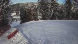 Prostřední část sjezdovky a snowpark