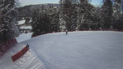 Prostřední část sjezdovky a snowpark