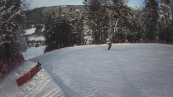 Prostřední část sjezdovky a snowpark