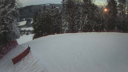 Prostřední část sjezdovky a snowpark