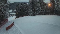 Prostřední část sjezdovky a snowpark