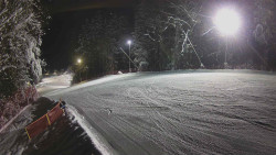 Prostřední část sjezdovky a snowpark