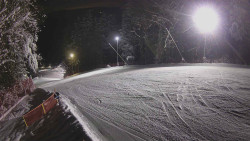 Prostřední část sjezdovky a snowpark