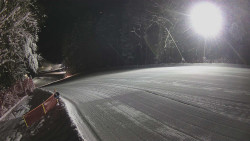 Prostřední část sjezdovky a snowpark