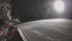 Prostřední část sjezdovky a snowpark