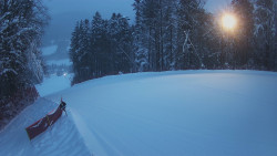 Prostřední část sjezdovky a snowpark