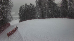 Prostřední část sjezdovky a snowpark