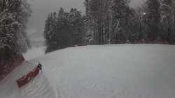 Prostřední část sjezdovky a snowpark