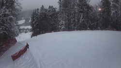 Prostřední část sjezdovky a snowpark