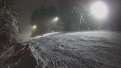 Prostřední část sjezdovky a snowpark