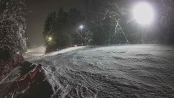 Prostřední část sjezdovky a snowpark