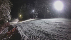 Prostřední část sjezdovky a snowpark