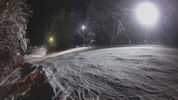 Prostřední část sjezdovky a snowpark