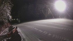 Prostřední část sjezdovky a snowpark