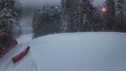 Prostřední část sjezdovky a snowpark