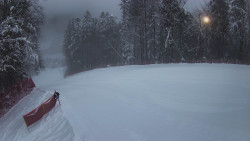 Prostřední část sjezdovky a snowpark