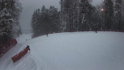 Prostřední část sjezdovky a snowpark